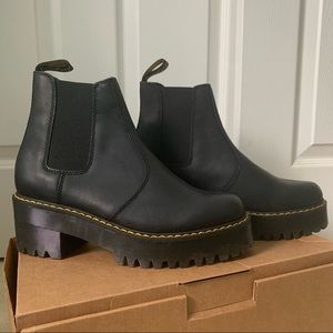 Dr. Marten’s Rometty Wyoming Leather Platform Chelsea Boots
